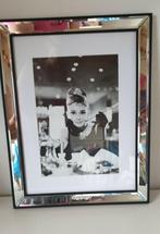 Mooie spiegel lijst met afbeelding Audrey Hepburn, Huis en Inrichting, Woonaccessoires | Lijsten, Minder dan 50 cm, Ophalen of Verzenden