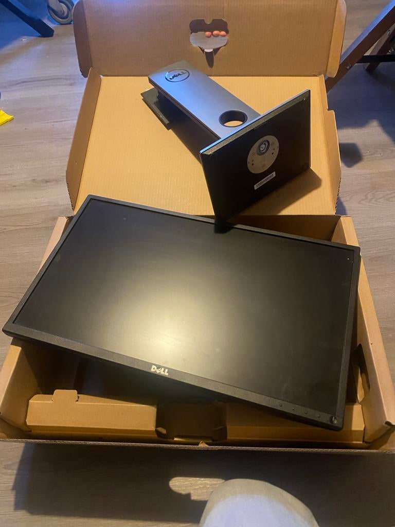 Dell Monitor - Perfect voor Werk & Gaming, Gaming, Gebruikt, In hoogte verstelbaar, Full HD