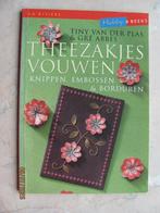 NIEUWSTAAT boek THEEZAKJES VOUWEN... Hobbyreeks ABBES kaart, Ophalen of Verzenden, Scrapbooking en Knutselen, T. van der Plas, G. Abbes