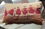 Belgisch Tapestry Kussen - Marquises Dames, Ophalen, Zo goed als nieuw, Rood, Rechthoekig