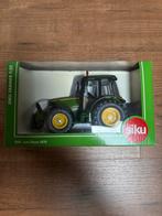 Siku John Deere 5820 Tractor Model 1:32, Hobby en Vrije tijd, Modelauto's | 1:32, Ophalen of Verzenden, Zo goed als nieuw, Tractor of Landbouw
