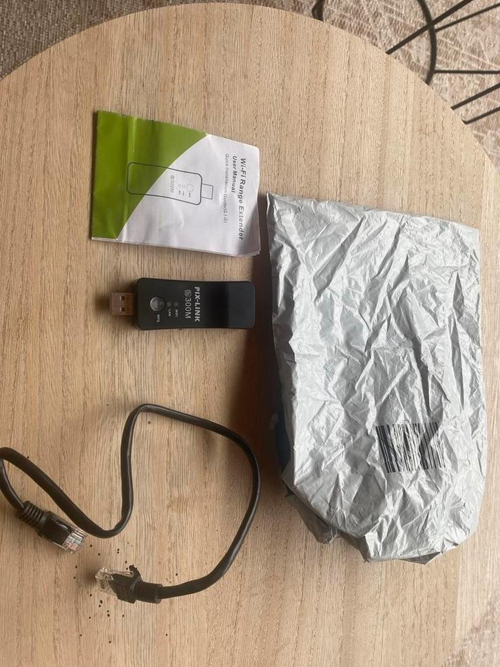 Wifi Adapter TV - 300Mbps Universeel, Computers en Software, WiFi-versterkers, Nieuw, Ophalen of Verzenden