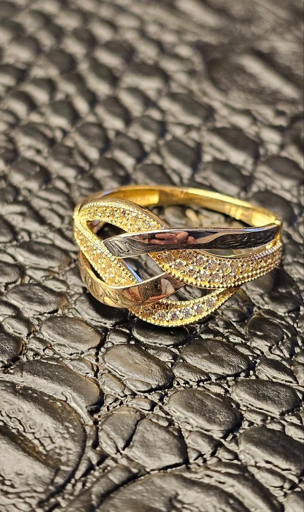 Prachtige 14k gouden ring, Sieraden, Tassen en Uiterlijk, Ringen, Nieuw, Dame, 17 tot 18, Goud, Goud, Ophalen of Verzenden