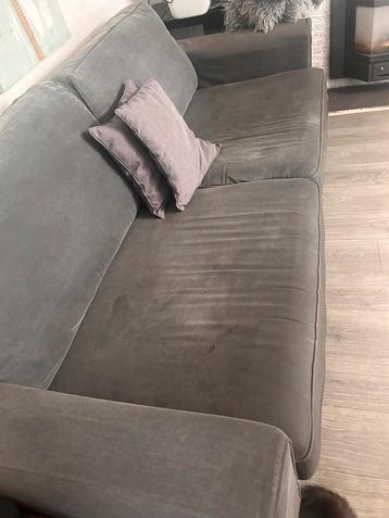 Bankstel beschikbaar voor biedingen