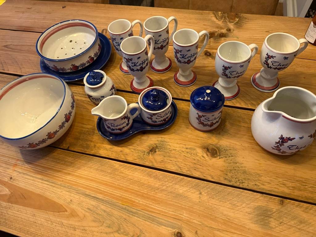 Zenith Gouda Servies - Koffie en Thee, Huis en Inrichting, Keuken | Servies, Gebruikt, Ophalen of Verzenden, Kop(pen) en/of Schotel(s)