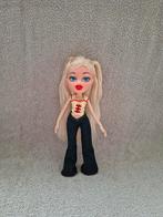 Bratz Study Abroad Doll - Cloe To China, Verzamelen, Ophalen of Verzenden, Zo goed als nieuw, Pop