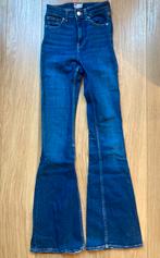 Bershka Flare Jeans - Maat W32, Ophalen of Verzenden, Zo goed als nieuw, Blauw
