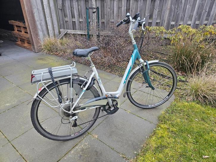 Elektrische dames fiets Trek damesfiets shimano versnellinge, Fietsen en Brommers, Elektrische fietsen, Gebruikt, Overige merken