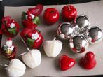 14 Kerstdecoratie appels klok hart emmertje etc, Diversen, Kerst, Ophalen of Verzenden, Nieuw