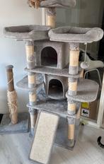 Cats bed, Ophalen, Krabpaal