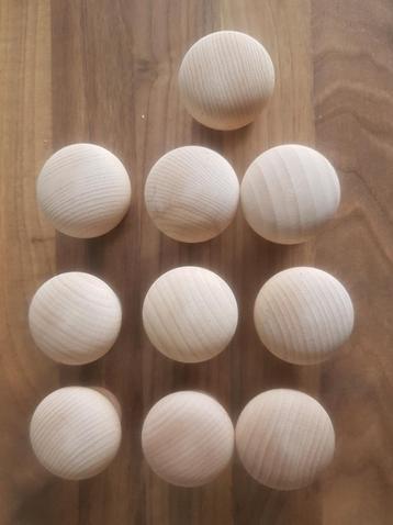 beuken  lade knoppen beschikbaar voor biedingen