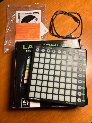 Novation Launchpad mk1 met originele doos en toebehoren beschikbaar voor biedingen