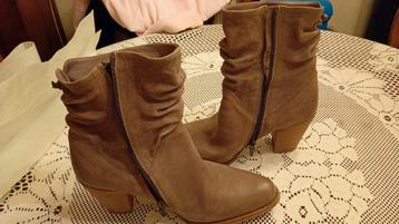 Via Vai Enkellaarsjes Maat 38 beschikbaar voor biedingen