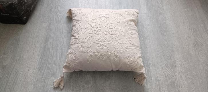 Sierkussentjes 6x, Huis en Inrichting, Woonaccessoires | Kussens, Zo goed als nieuw, Beige, Vierkant, Ophalen