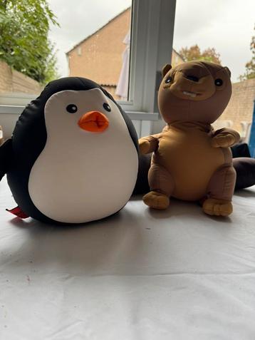 3 nekkussens van  Cuddlebug beschikbaar voor biedingen