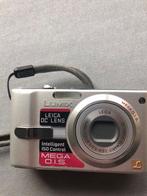 Digitale fotocamera met oplader, Gebruikt, Compact, Ophalen of Verzenden, Overige Merken