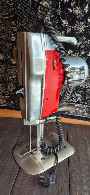 Stofsnijmachine pro. beschikbaar voor biedingen