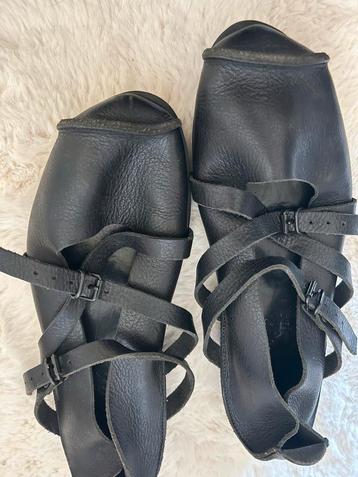Trippen leren sandalen beschikbaar voor biedingen