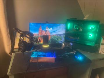Complete gaming setup( pc rx 6800, i5-12400f ) beschikbaar voor biedingen