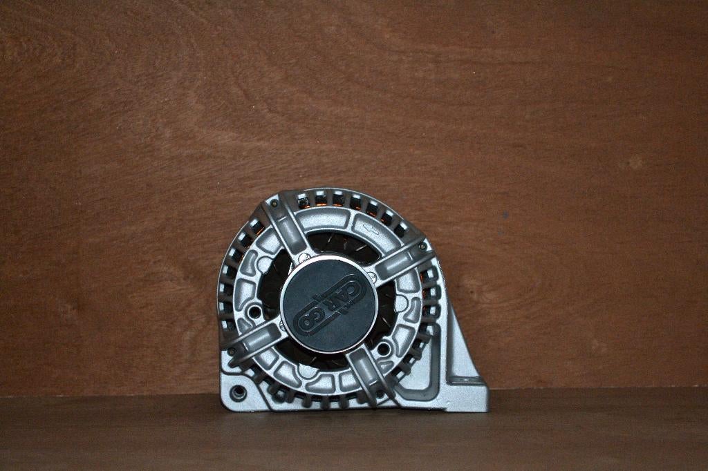 Gereviseerde Dynamo Volvo 0 124 515 019 Origineel BOSCH, Auto-onderdelen, Ophalen of Verzenden, Gereviseerd, Volvo