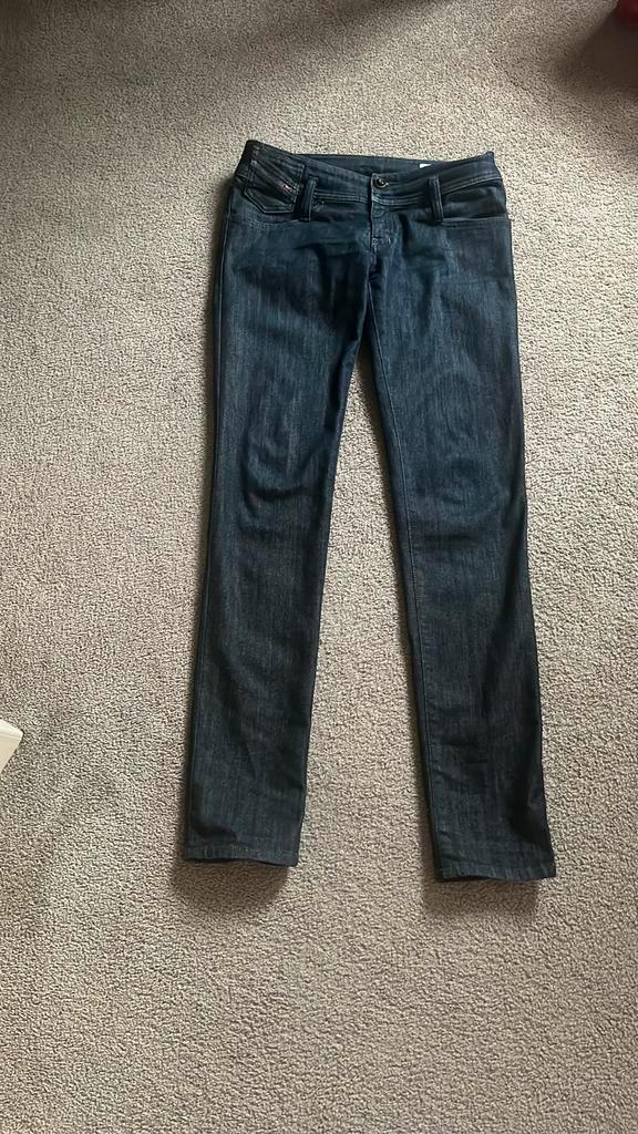 Nieuw Diesel spijkerbroek 28/32, Kleding | Dames, Spijkerbroeken en Jeans, Nieuw, W28 - W29 (confectie 36), Blauw, Ophalen of Verzenden
