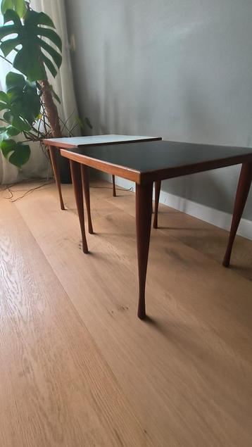 2x Deens design teakhout bijzettafels, Hans C. Andersen,1950 beschikbaar voor biedingen