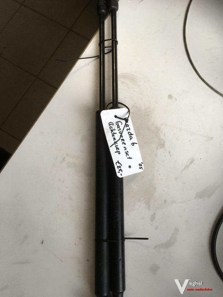 Mazda 6 '05 1.8 16v Gasverenset achterklep, Auto-onderdelen, Carrosserie en Plaatwerk, Gebruikt, Ophalen of Verzenden