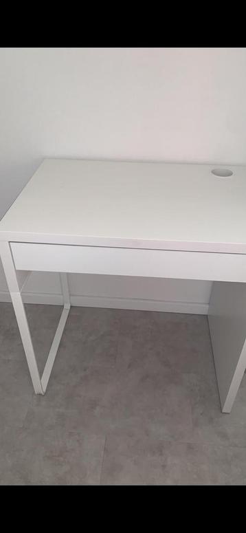 Bureau beschikbaar voor biedingen