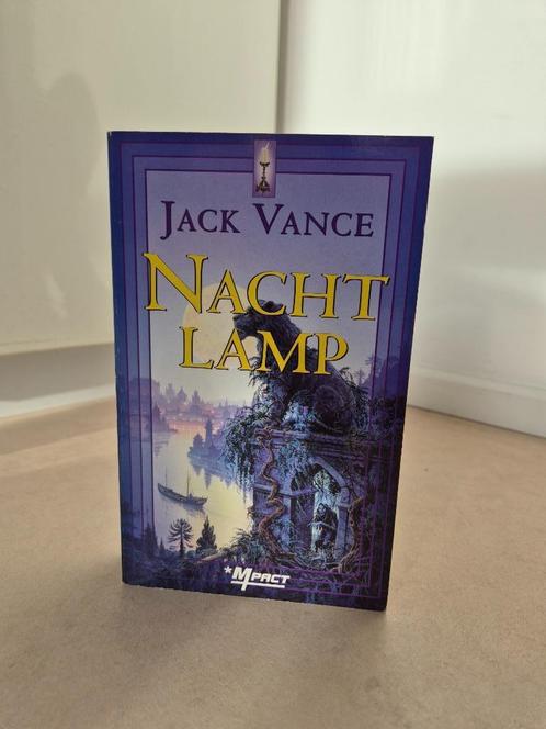 Jack Vance - Nachtlamp - ISBN 9029059869 (Nederlands/NL), Boeken, Science fiction, Gelezen, Ophalen of Verzenden