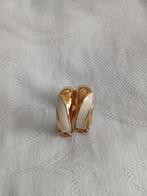 Vintage Goldplated oirklips met wit ingelegd, Ophalen of Verzenden, Zo goed als nieuw, Goud, Overige materialen