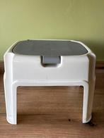 Opstapje met opbergruimte, Huis en Inrichting, Krukjes, Ophalen, Zo goed als nieuw, Hout