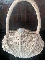 Nieuw rotan tasje met parelsluiting, Huis en Inrichting, Woonaccessoires | Dienbladen, Ophalen of Verzenden, Nieuw, Overige vormen