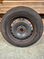 Te koop 4 winterbanden volvo V60 /V70, Auto-onderdelen, Banden en Velgen, 16 inch, Banden en Velgen, Personenwagen, Gebruikt
