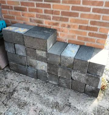 Border stenen 34 stuks  beschikbaar voor biedingen