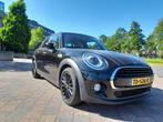 Mini 5-deurs (f55) 1.5 136pk Aut 2018 Zwart, Auto's, Mini, 136 pk, 1165 kg, Zwart, Origineel Nederlands
