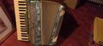 Een goede marinucci 80 bas accordeon met 7 registers, Muziek en Instrumenten, Accordeons, 80-bas, Marinucci, Gebruikt, Met koffer