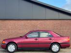Mercedes-Benz C-Klasse 180 | SCHUIFDAK! | UNIEKE STAAT!, Auto's, Oldtimers, Zwart, 1799 cc, 122 pk, Mercedes-Benz