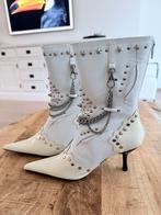 Witte enkellaarsjes maat 37, Kleding | Dames, Schoenen, Ophalen of Verzenden, Zo goed als nieuw, Wit