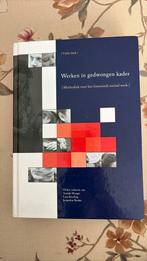 Werken in gedwongen kader, Boeken, Ophalen of Verzenden, Zo goed als nieuw, Sociale wetenschap