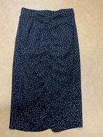 Gedrapeerde rok met stippen, Zwart, Ophalen of Verzenden, Zo goed als nieuw, Knielengte