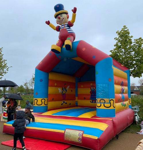 Springkussen huren Velsen Beverwijk Haarlem Amsterdam eo, Hobby en Vrije tijd, Feestartikelen | Verhuur, Zo goed als nieuw, Overige