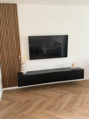 Zwevend tv meubel beschikbaar voor biedingen