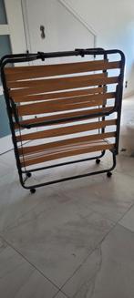 Logeerbed, inklapbaar, Huis en Inrichting, Ophalen, 90 cm, Eenpersoons, Zo goed als nieuw