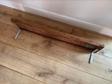 Wandplank vintage beschikbaar voor biedingen