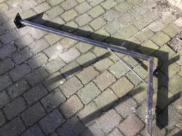 Basketbal paal basketbalpaal beschikbaar voor biedingen