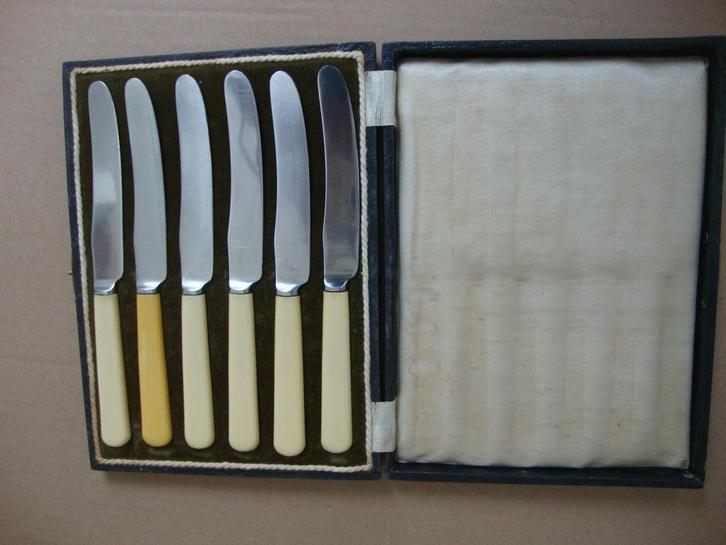 vintage botermessen 6 rvs in mooie doos Firth Stainless, Antiek en Kunst, Antiek | Bestek, Ophalen of Verzenden