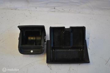 Asbak Volkswagen Golf III ('91-'97) 1H0857962 beschikbaar voor biedingen