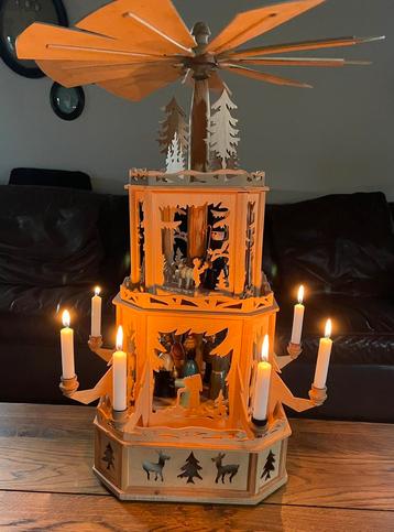 Erzgebergte erzgebirgte  kerst pyramide beschikbaar voor biedingen