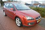Ford Focus Wagon 1.6-16V Futura ecc cruise elec pak, 1596 cc, Gebruikt, Zwart, 635 kg