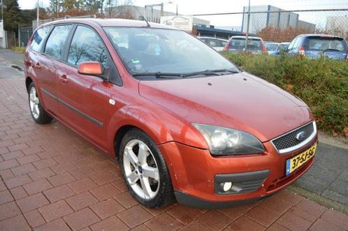 Ford Focus Wagon 1.6-16V Futura ecc cruise elec pak, Auto's, Ford, Bedrijf, Te koop, Focus, ABS, Airbags, Airconditioning, Boordcomputer